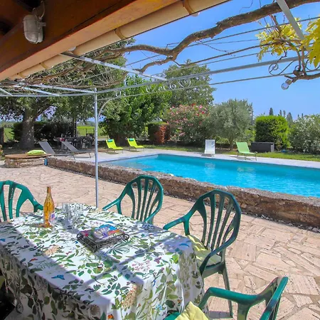 Nice Home In La Baume-De-Transit *